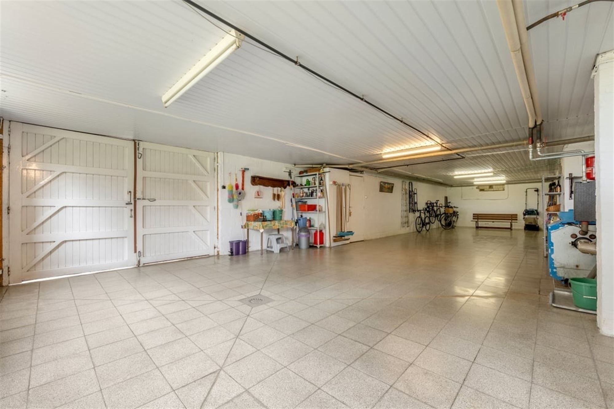 RUIME GEZINSWONING MET LOODS EN WEIDE OP 1,1 HECTARE IN HET LANDELIJKE SINT-TRUIDEN foto 51