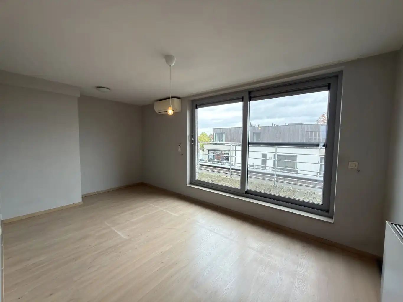 Duplex appartement met kelder en overdekte autostaanplaats foto 14