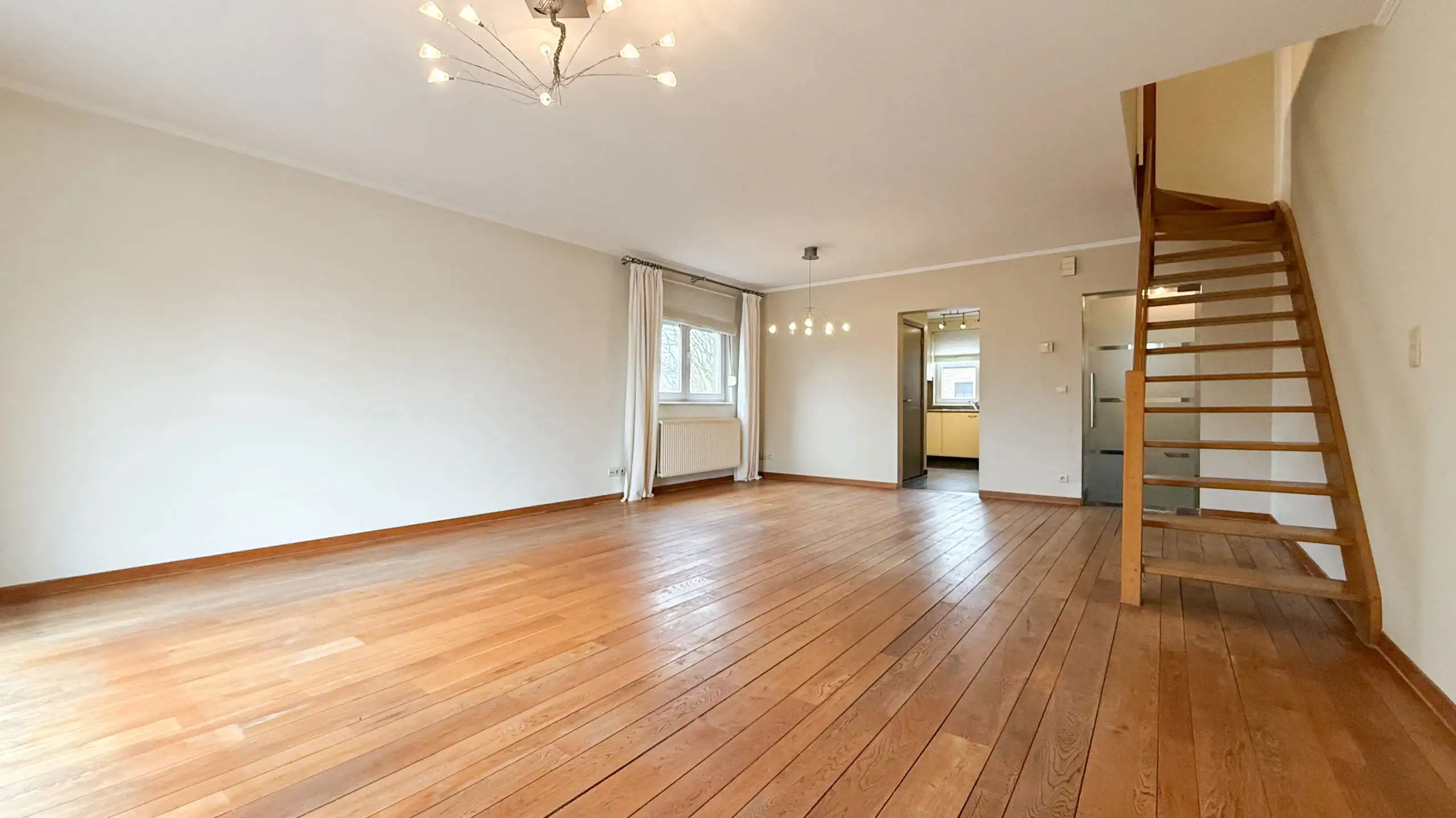 Gezellig duplex appartement met terras en garagebox in HZ! foto 7