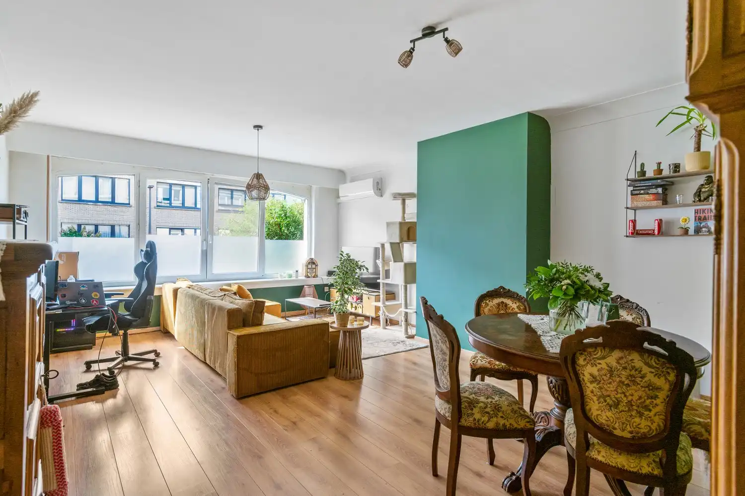 Hoofdfoto van de publicatie: 1 slaapkamer gelijkvloers appartement met Tuin
