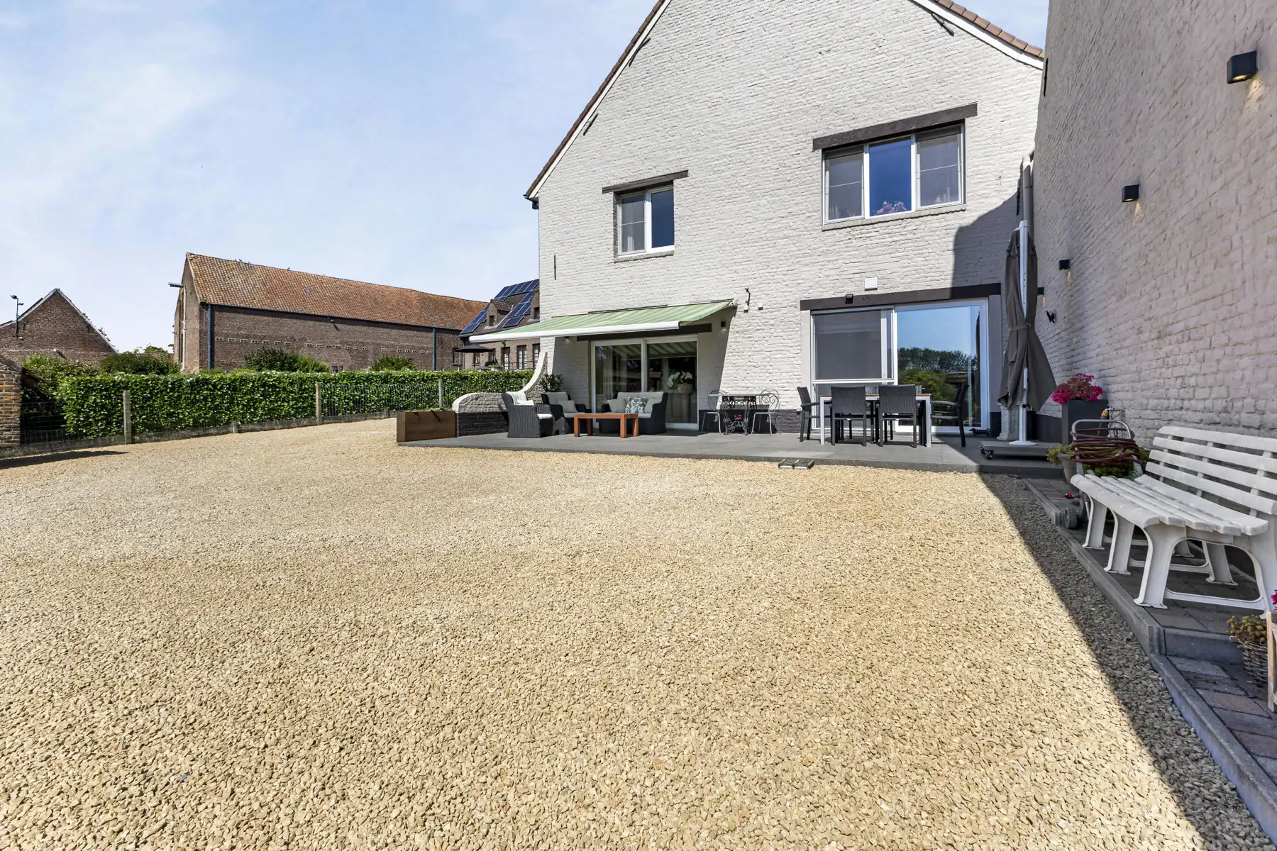 Ruime karakterwoning met 6 kamers, 3 badkamers en tuin foto 45