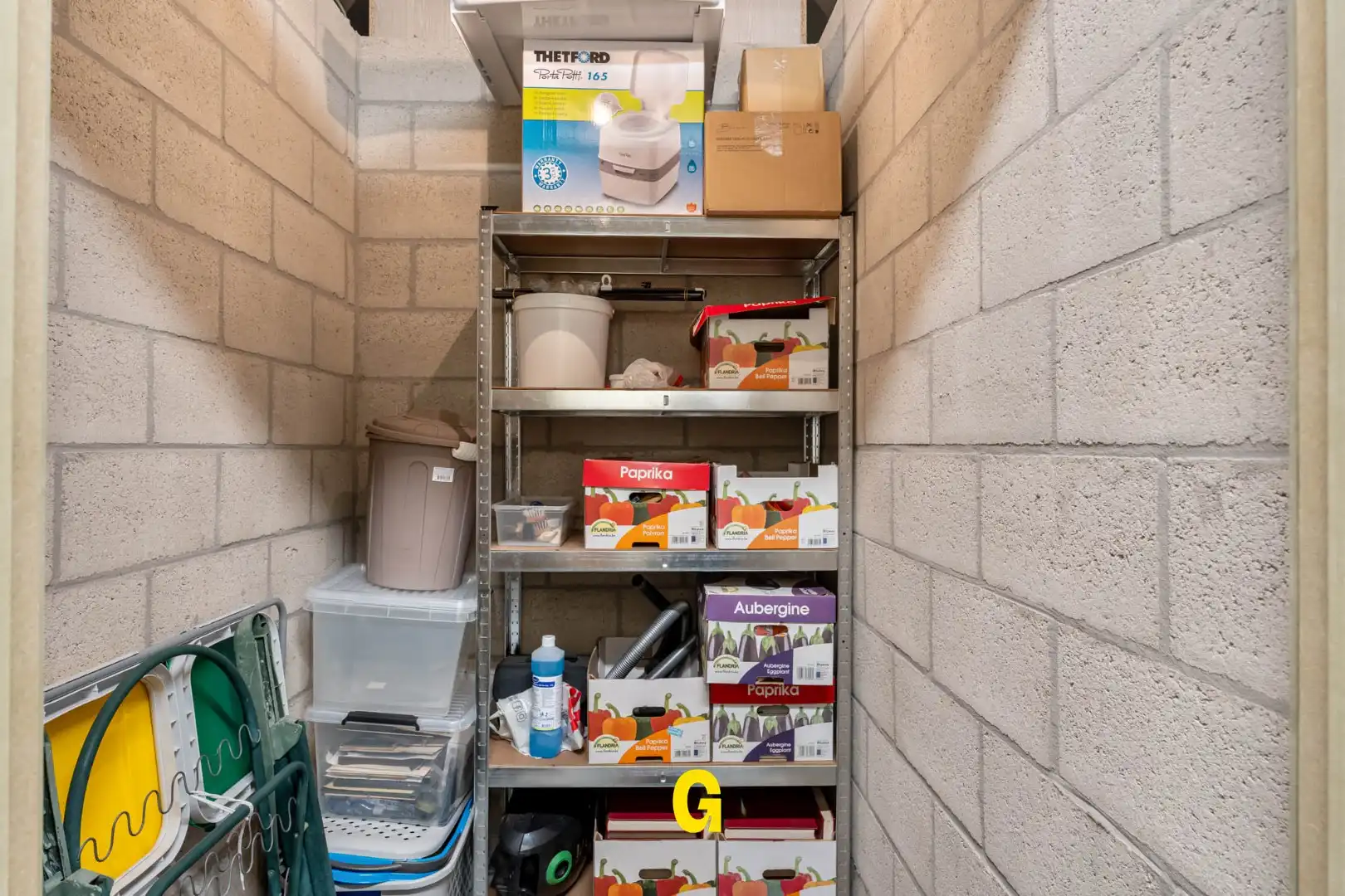 Recent energiezuinig 1-slaapkamer appartement met terras, standplaats en berging, vlak bij het centrum van Tongeren foto 26