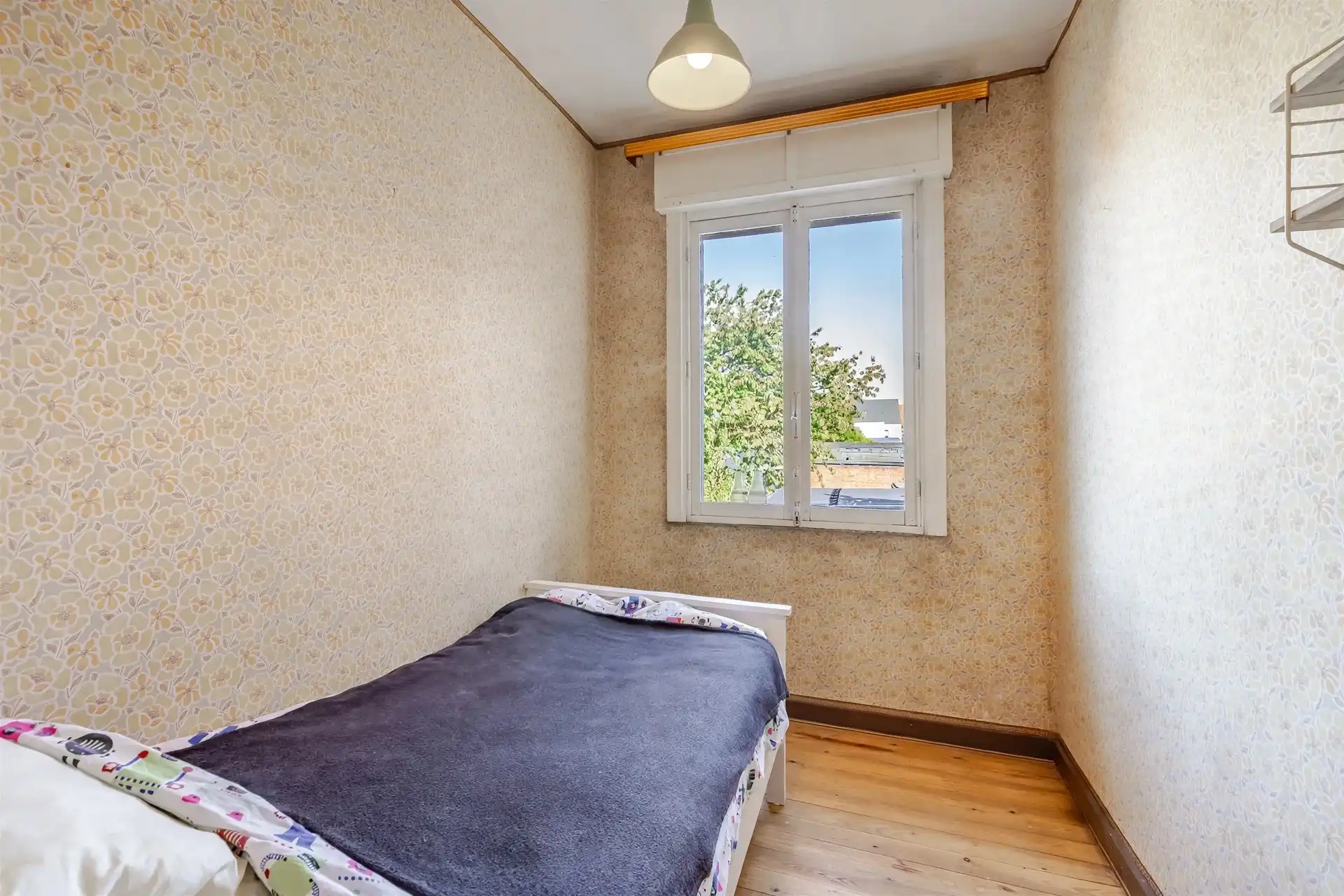 te renoveren woning met 3 slaapkamers foto 12