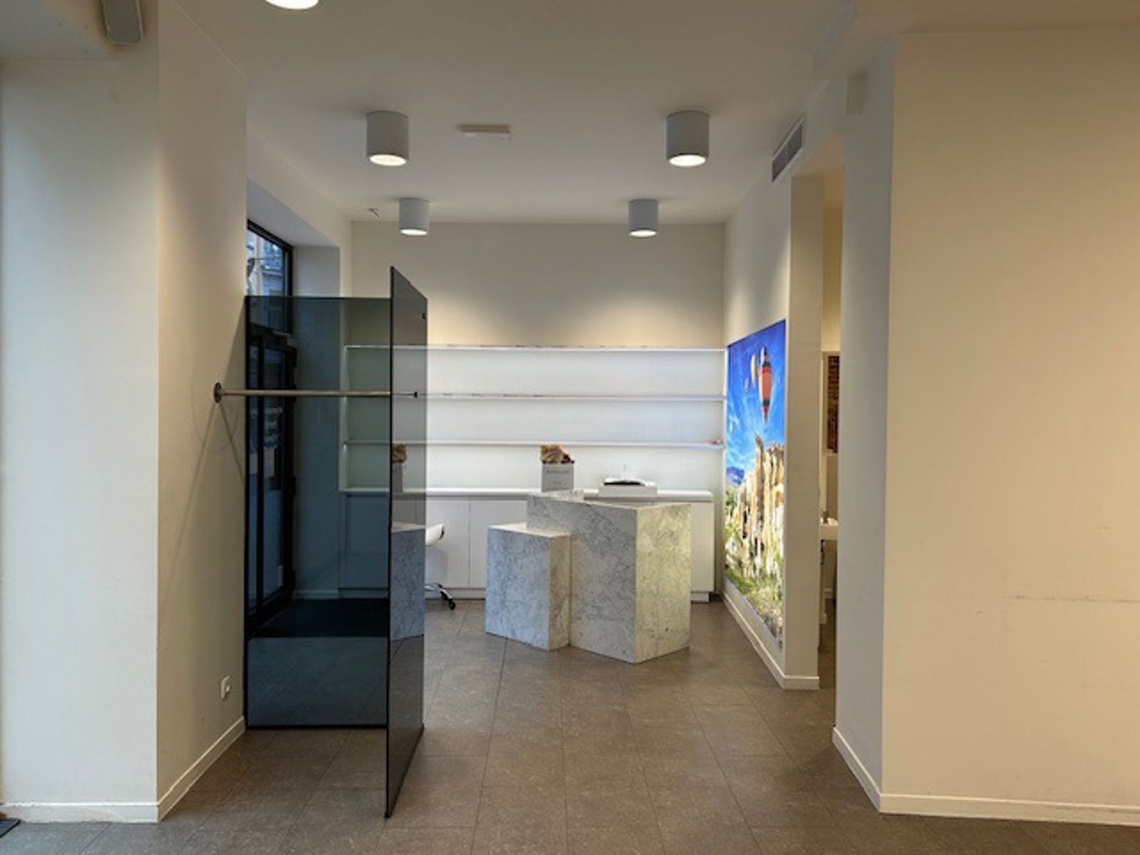 Instapklaar Handelspand in het Hart van Antwerpen foto 4