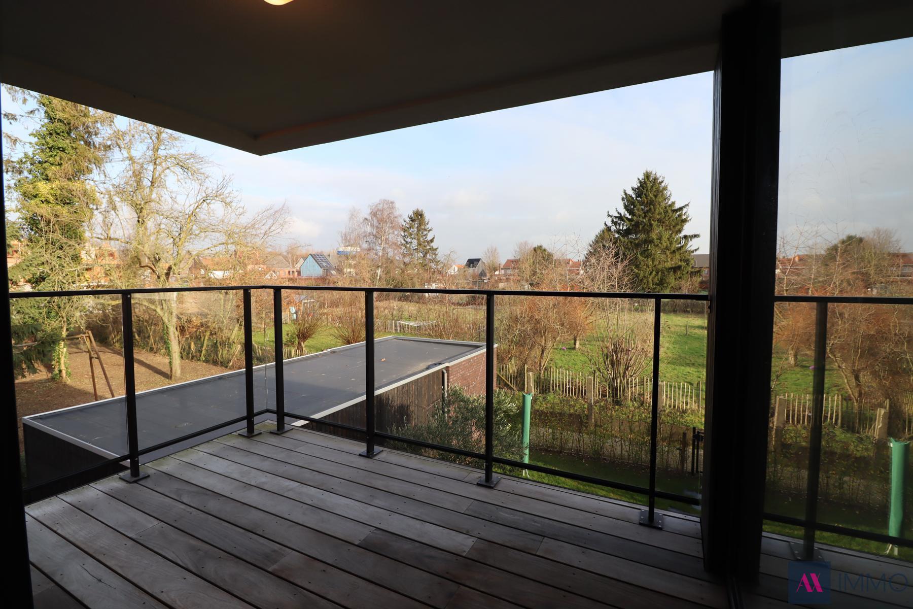 Recent 2 slpk-appt. met terras en autostaanplaats foto 12