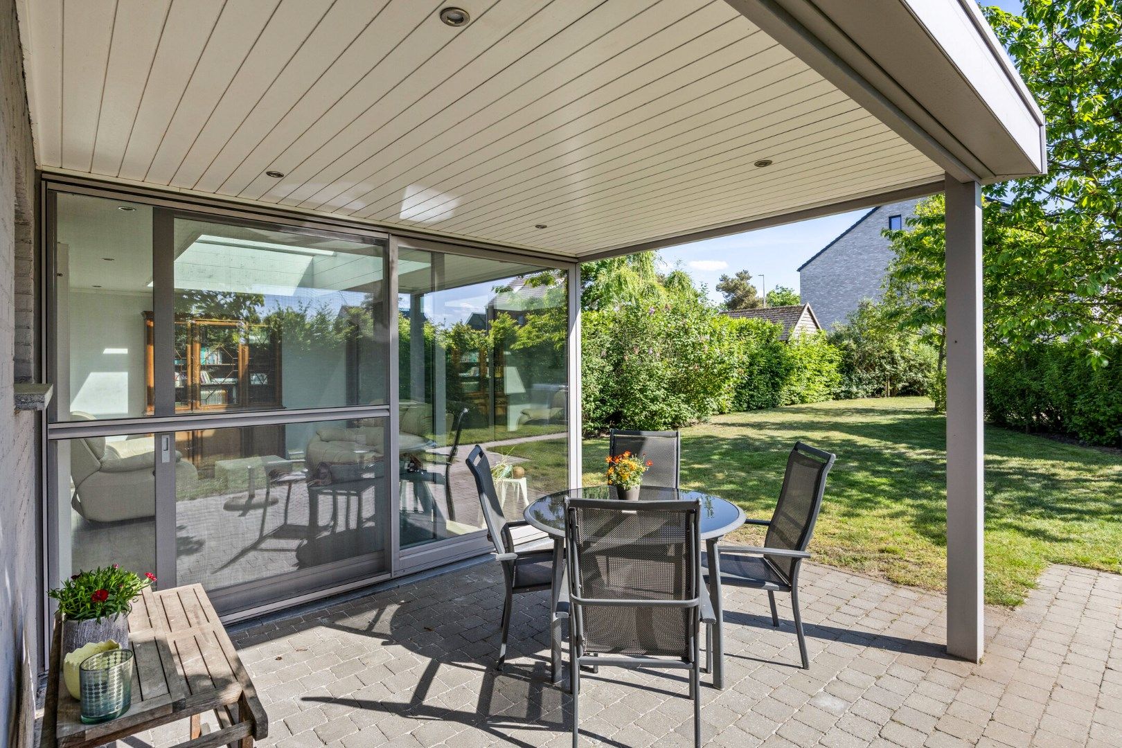 Instapklare woning met 3 SLPKS en zon georiënteerde tuin !  foto 26