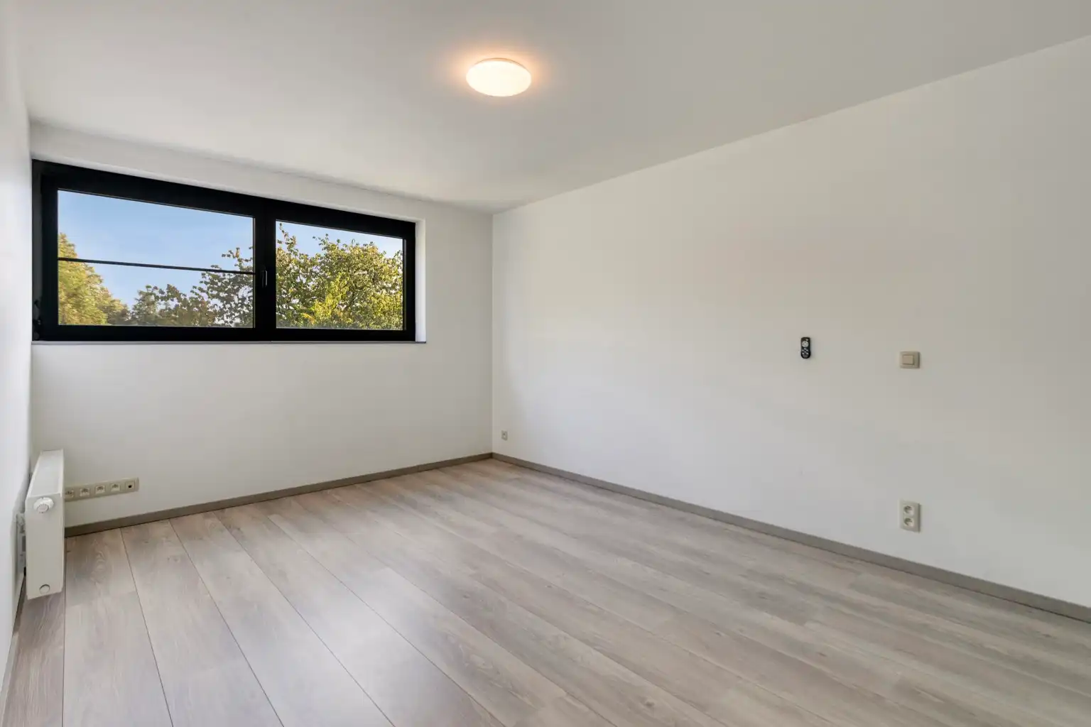 EEN WONING MET KARAKTER,  KLAAR OM TE SCHITTEREN ! foto 30