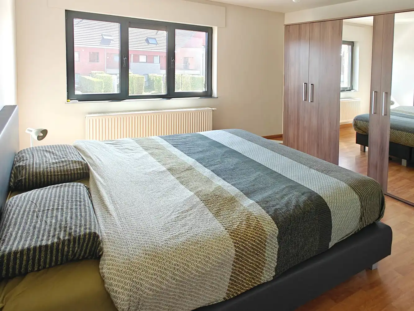 Ruime instapklare gezinswoning met 3 slaapkamers foto 15
