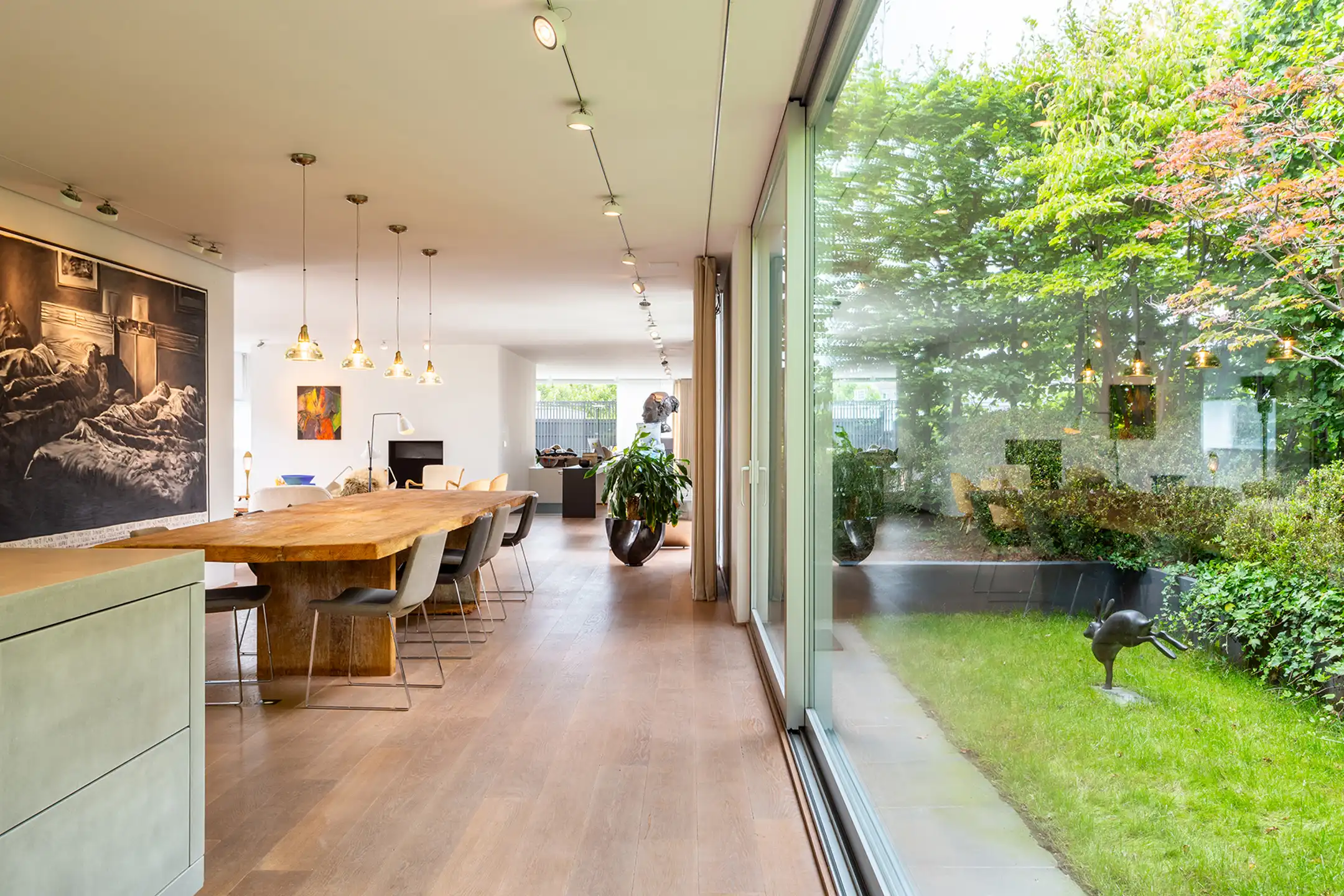 Luxe loft met zwembad, sauna en tuin te Antwerpen foto {{pictureIndex}}