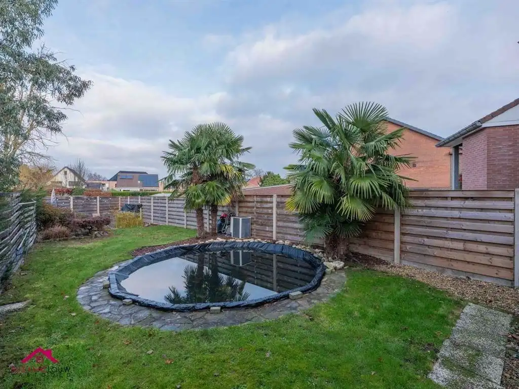 Gezellige en instapklare, half vrijstaande woning met veranda foto 5