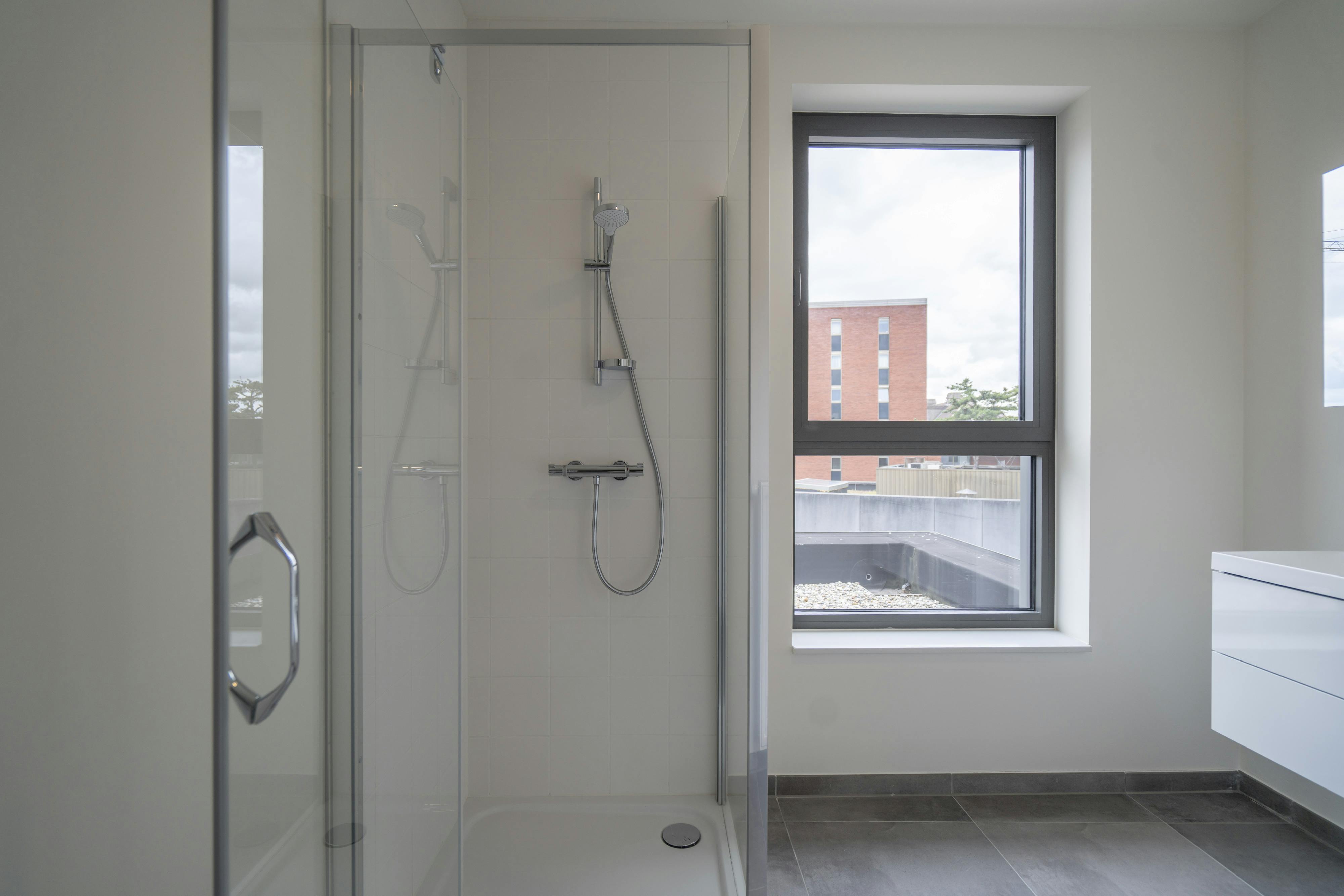 Instapklaar dakappartement / penthouse te koop in het centrum foto 20
