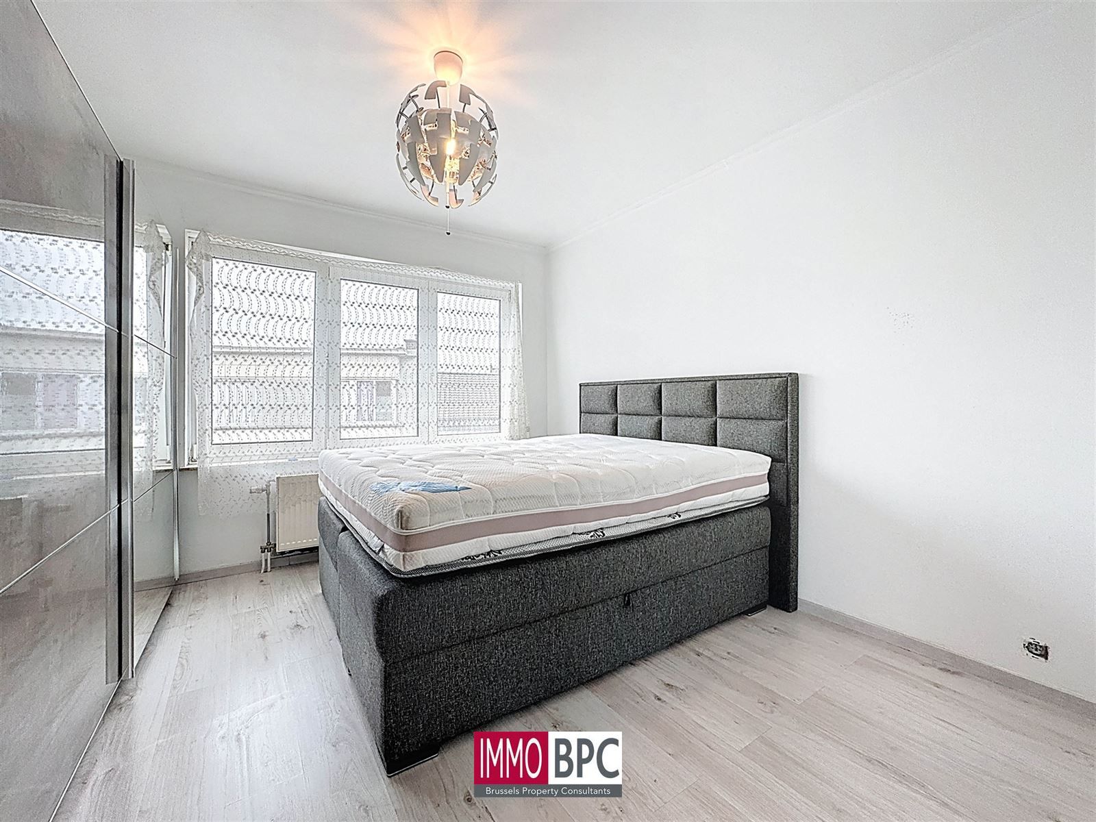 instapklaar appartement met 2 slaapkamers in rustige straat foto 11
