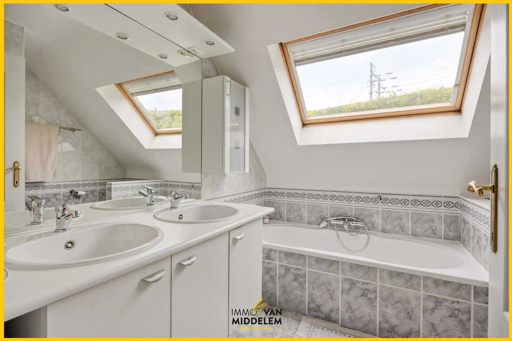 WONING MET 3 SLK, TUIN EN HOBBYRUIMTE/GARAGE foto 11