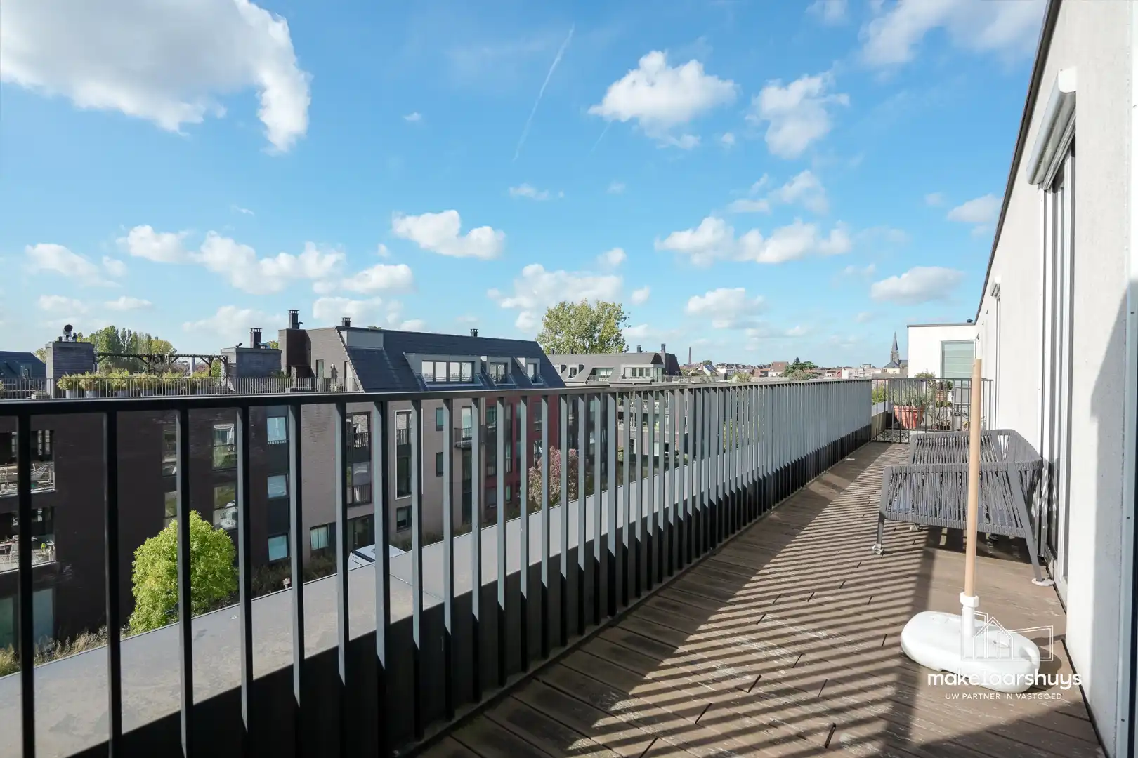 Schitterend en rustig gelegen 3 slpk. app.   foto 12