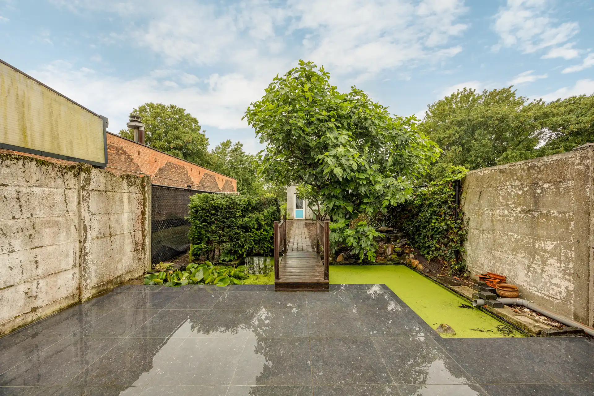 Zeer ruime woning met oprit, garage, terras en grote tuin! foto 19