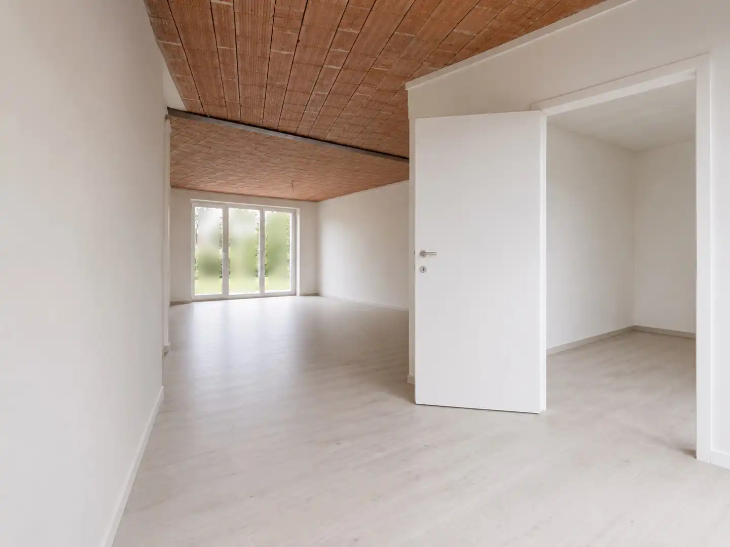 Casco woning in het centrum van Staden met garage en tuin op 200m² foto 3