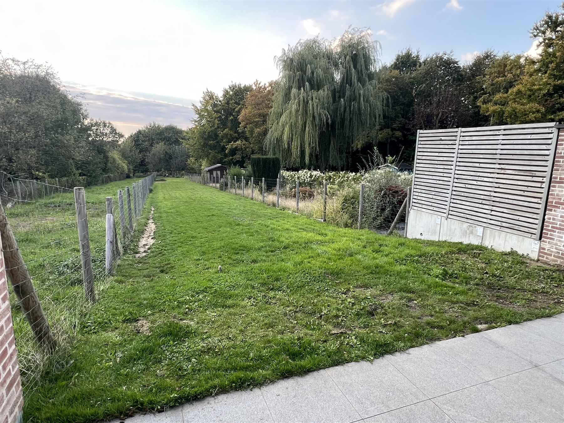 Goed uitgeruste ruime  nieuwbouwwoning foto 11