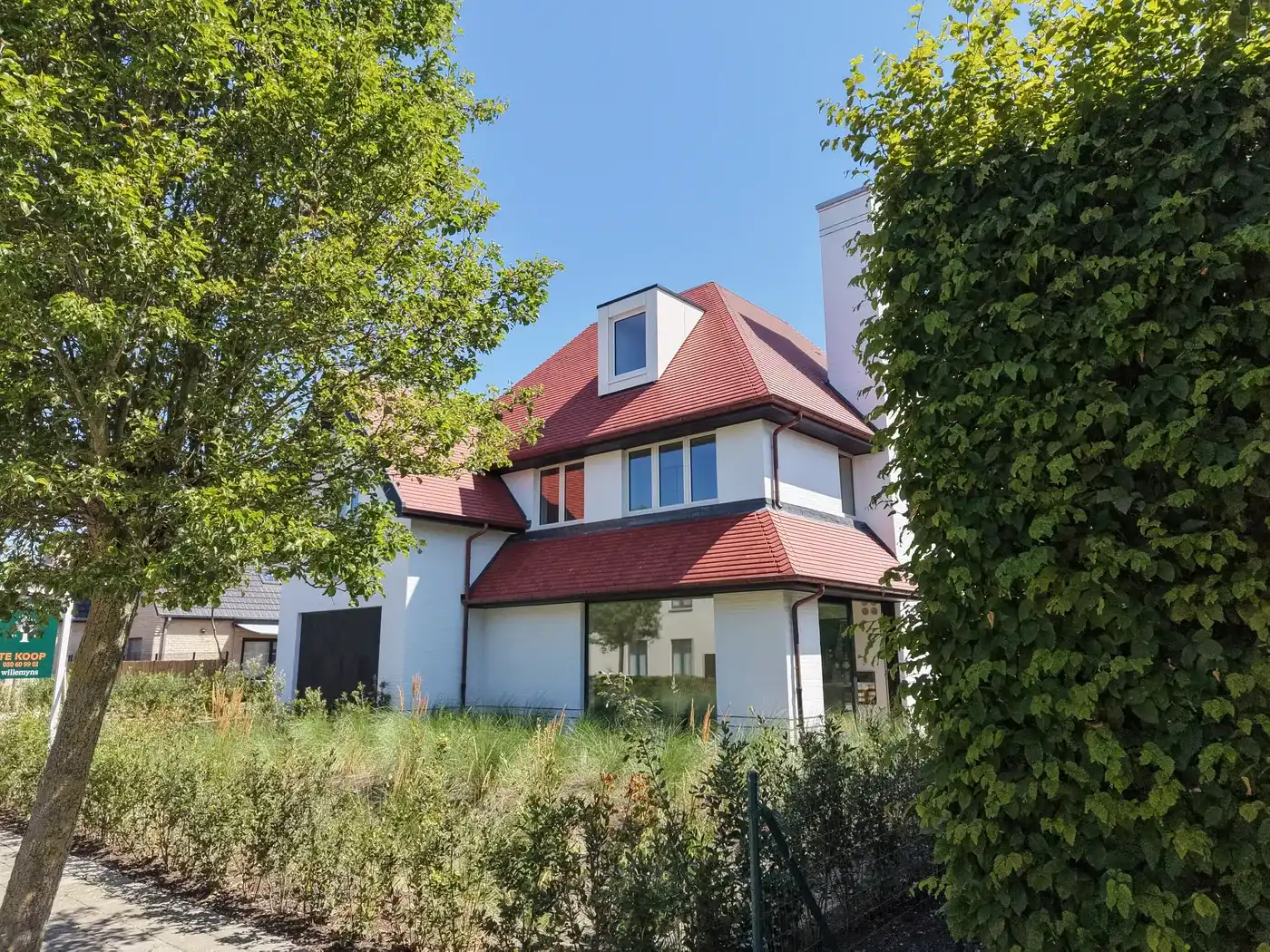 Moderne nieuwbouwvilla voorzien van alle luxe in een hedendaags comfort. foto 3
