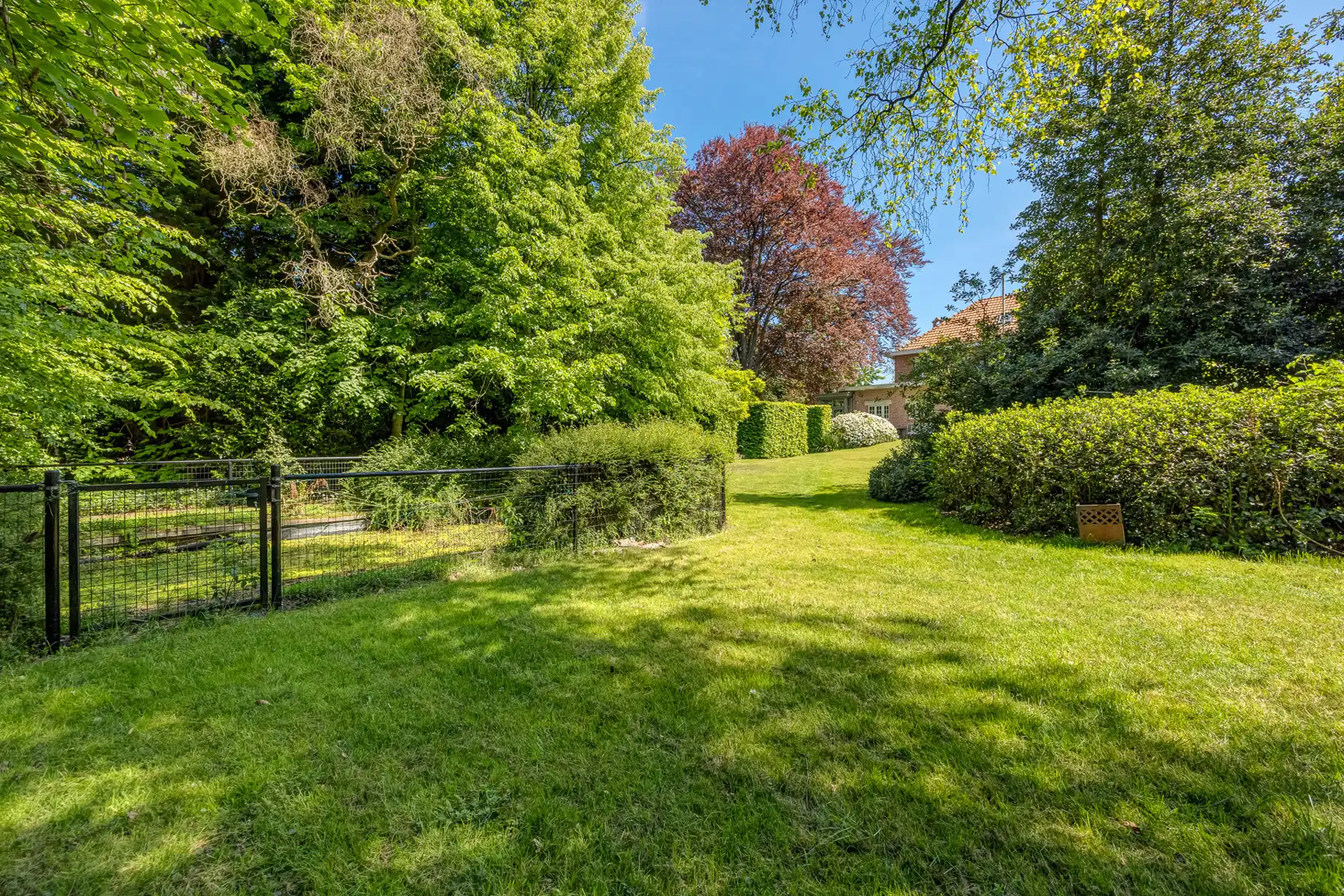 Charmante villa met zwembad op een mooi perceel  foto 34