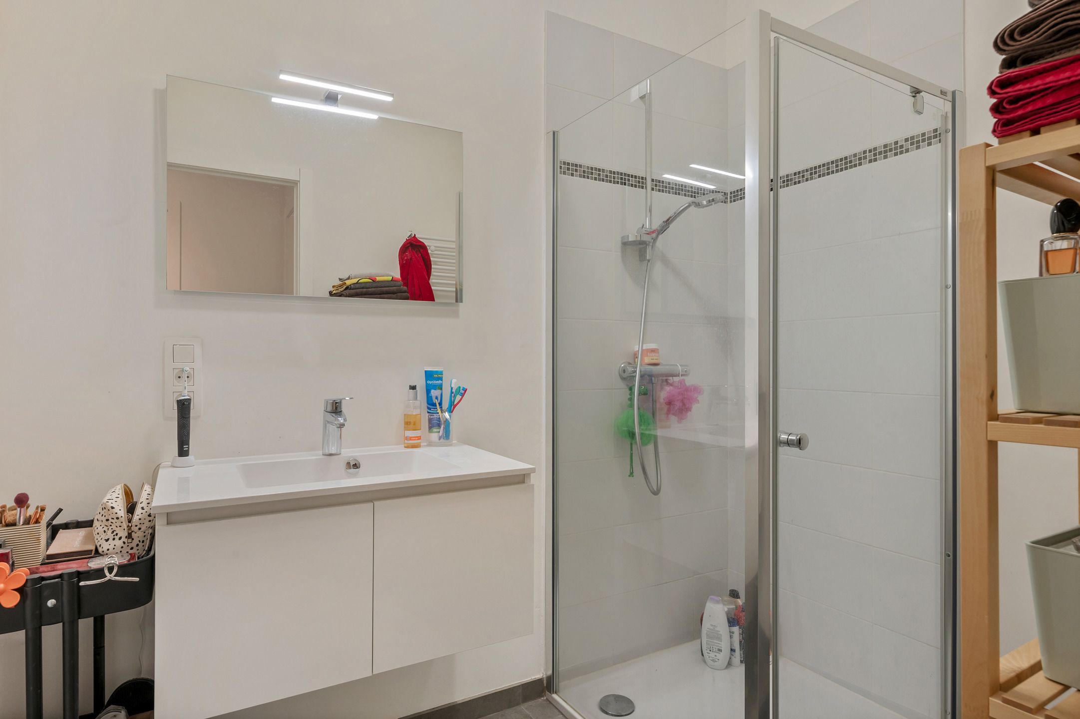 Appartement met 2 slaapkamers en terras aan Turnova foto 6