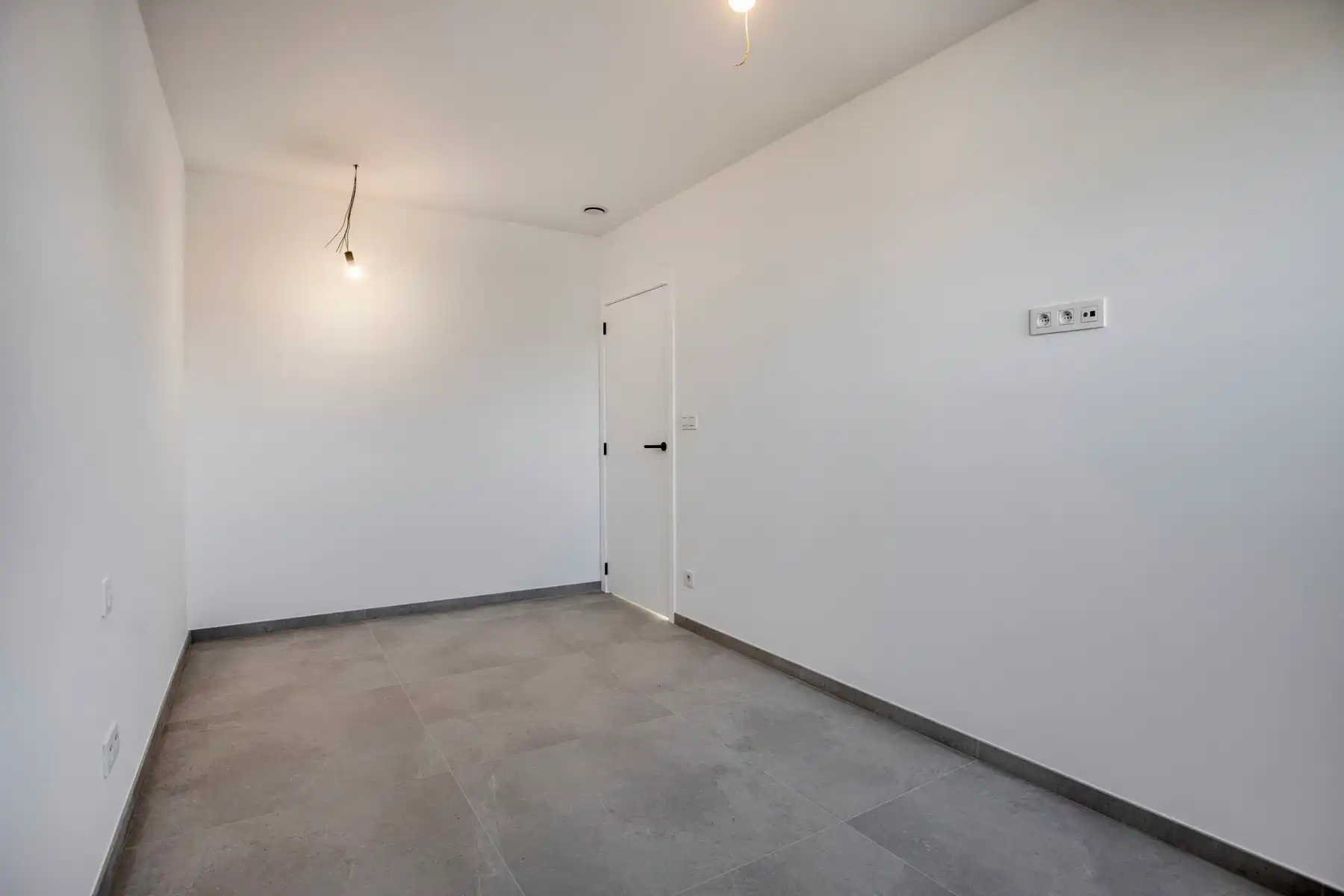 Luxueuze nieuwbouwwoning met 3 slaapkamers.  foto 23