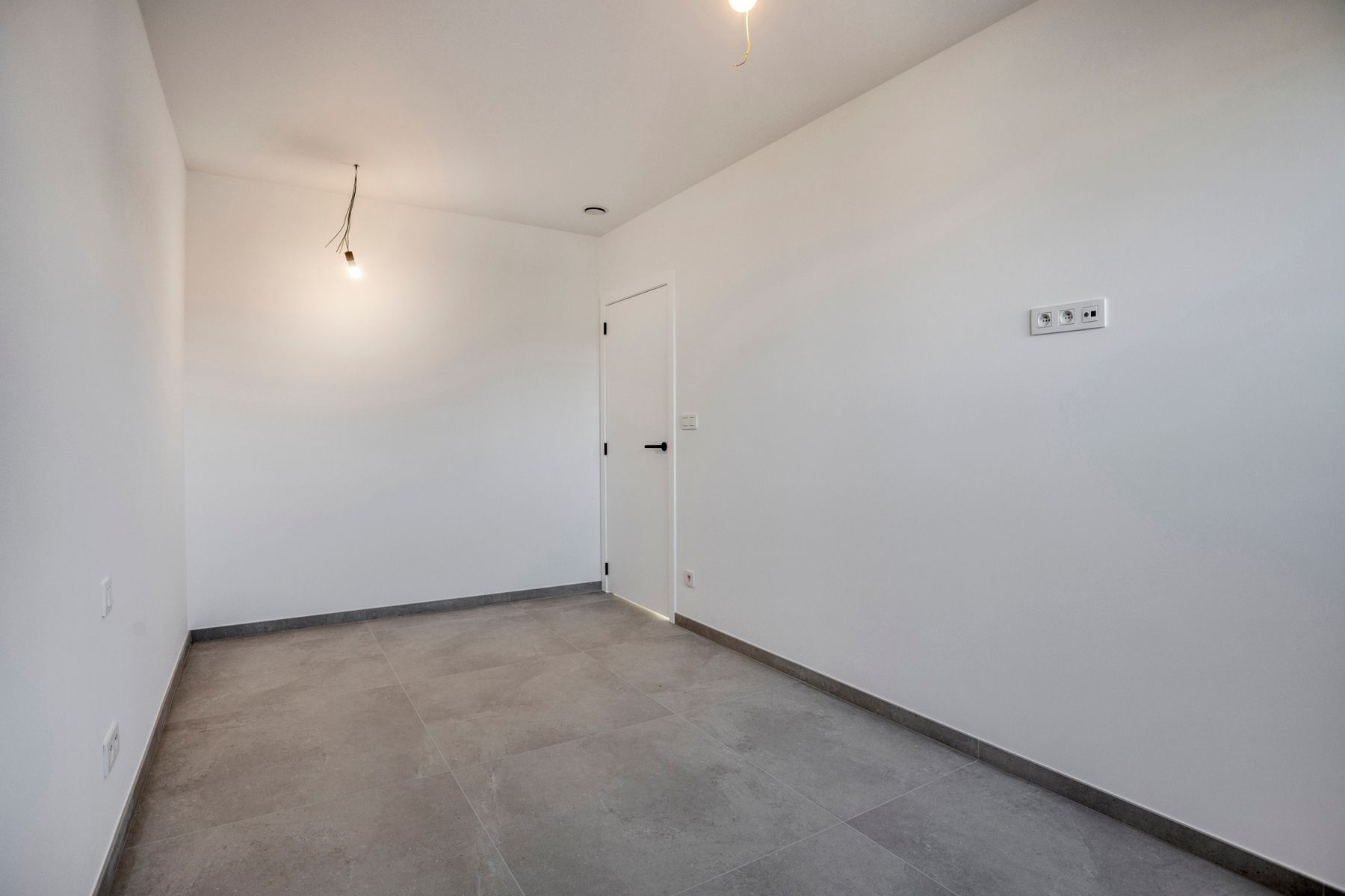 Luxueuze nieuwbouwwoning met 3 slaapkamers.  foto 23