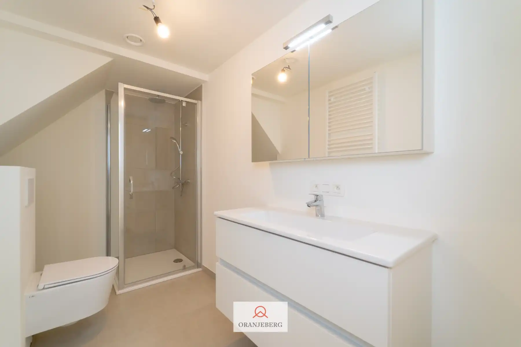 Nieuwbouw penthouse met terras foto 17