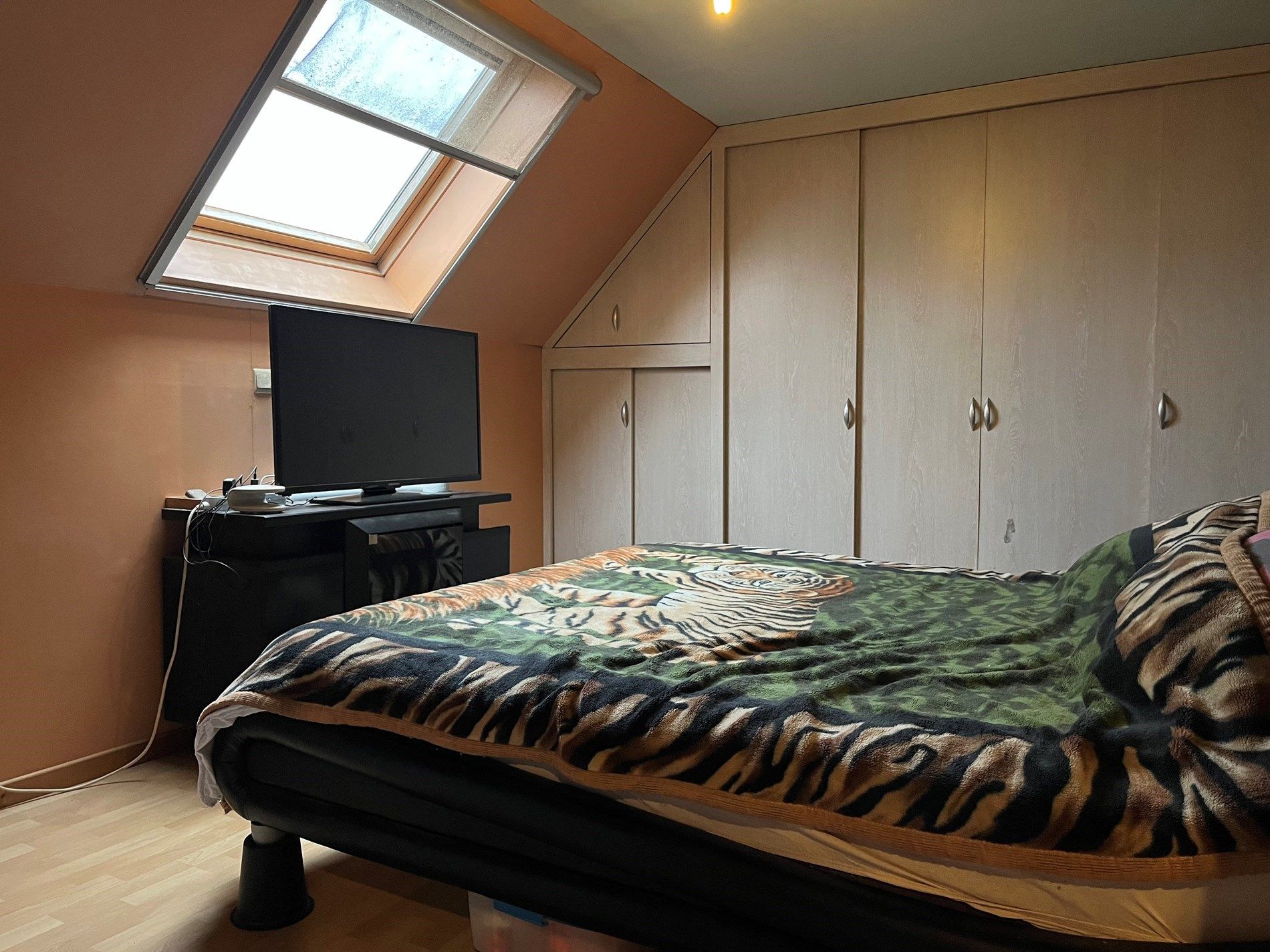 Gezellige woning te koop in Oostrozebeke! foto 9