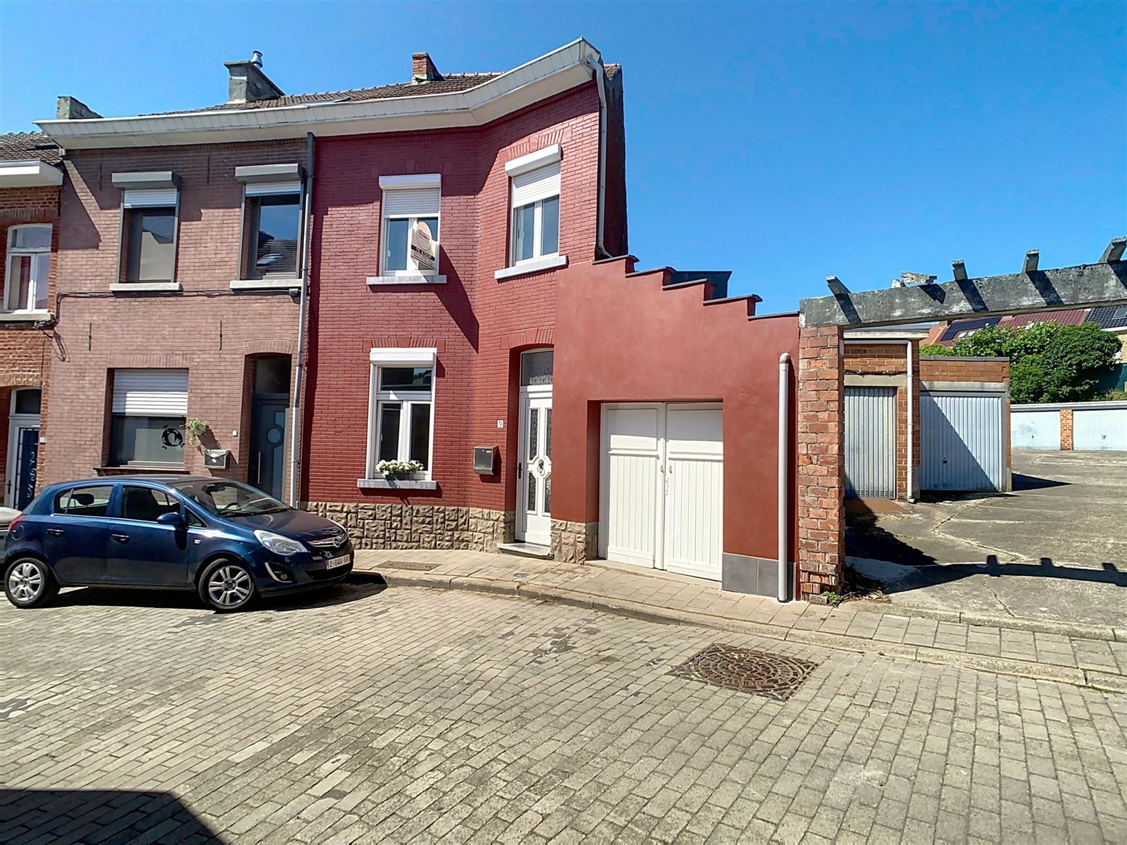 Geronoveerde woning, 3 slpks (+2) , terras, tuin, 4a 85ca foto 2