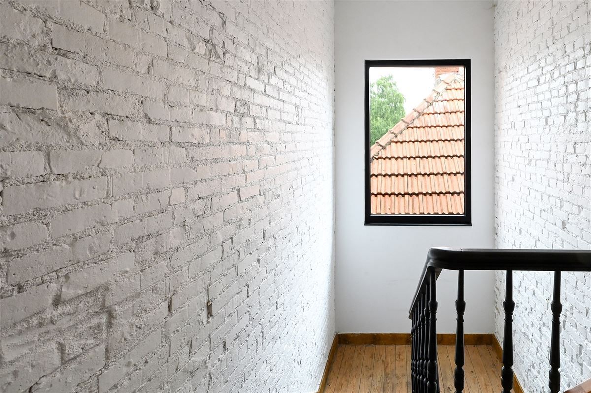 Gerenoveerde woning met leuke authentieke elementen foto 22