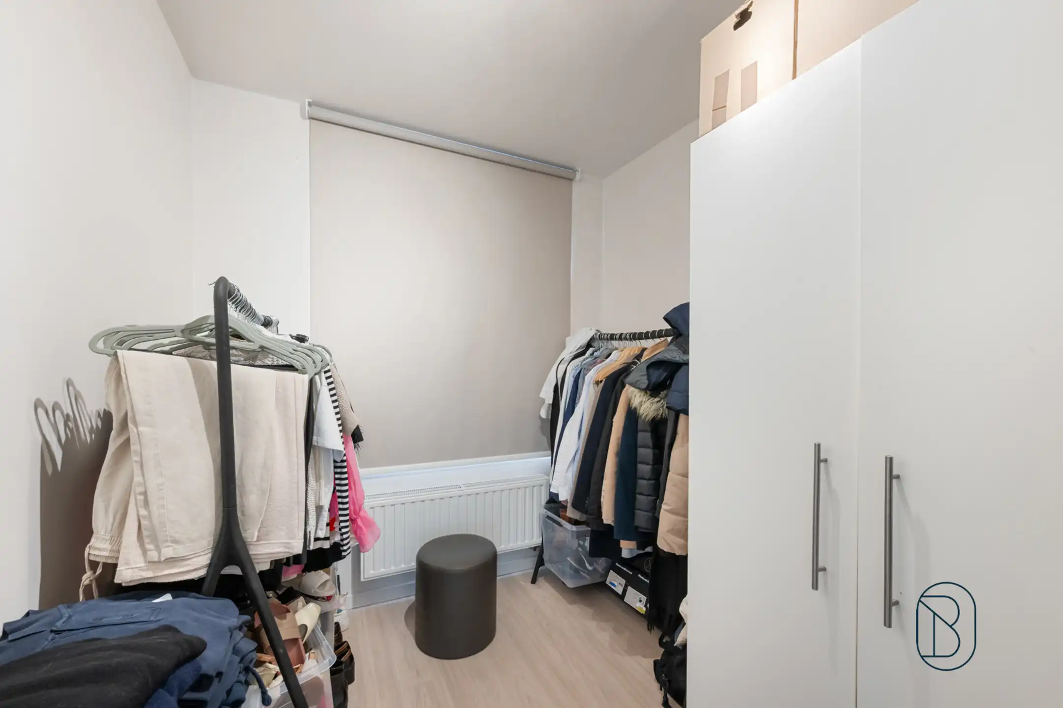 Volledig vernieuwde woning met 3 slk, garage en oprit foto 18