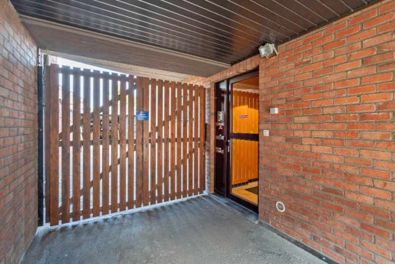 Opbrengsteigendom van 3 appartementen + 3 garages foto 23