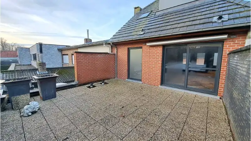 Zeer ruim handelspand met groot TERRAS te koop in Sint-Kruis Brugge. foto 12