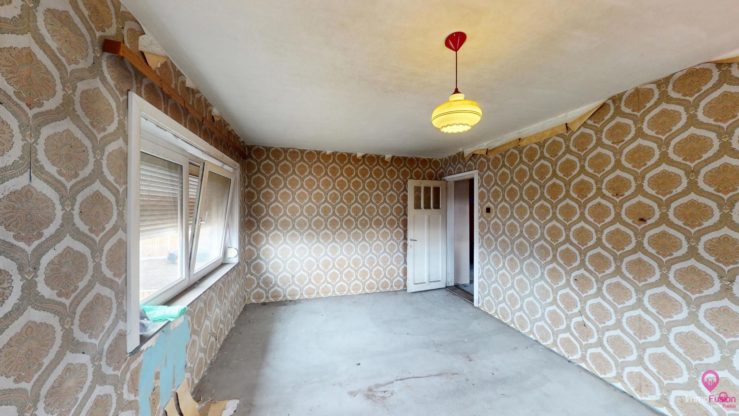 Uniek renovatieproject op centrale ligging met grote tuin! foto 14