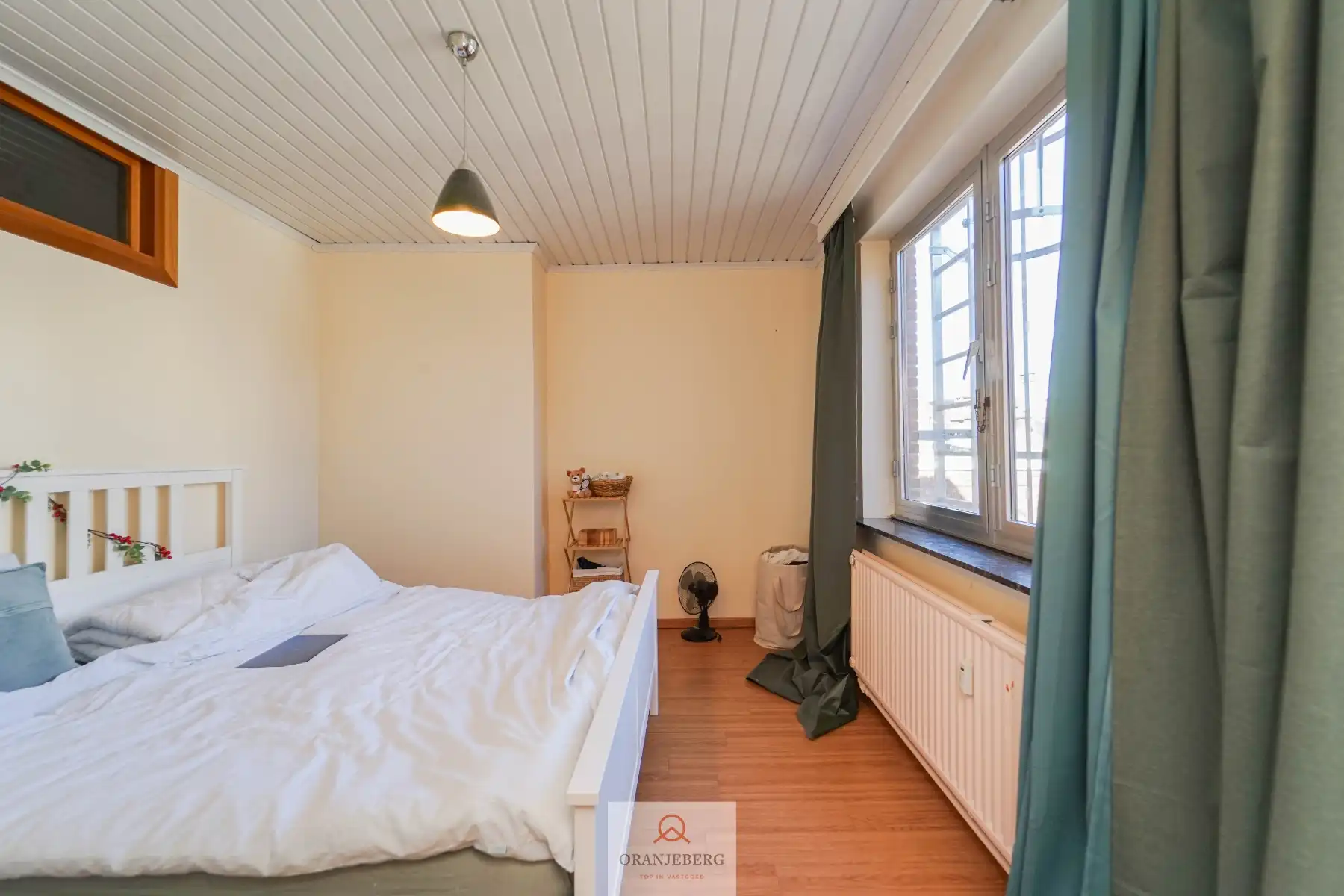 Ruim 2 slpk-appartement aan station Gent-Sint-Pieters foto 12