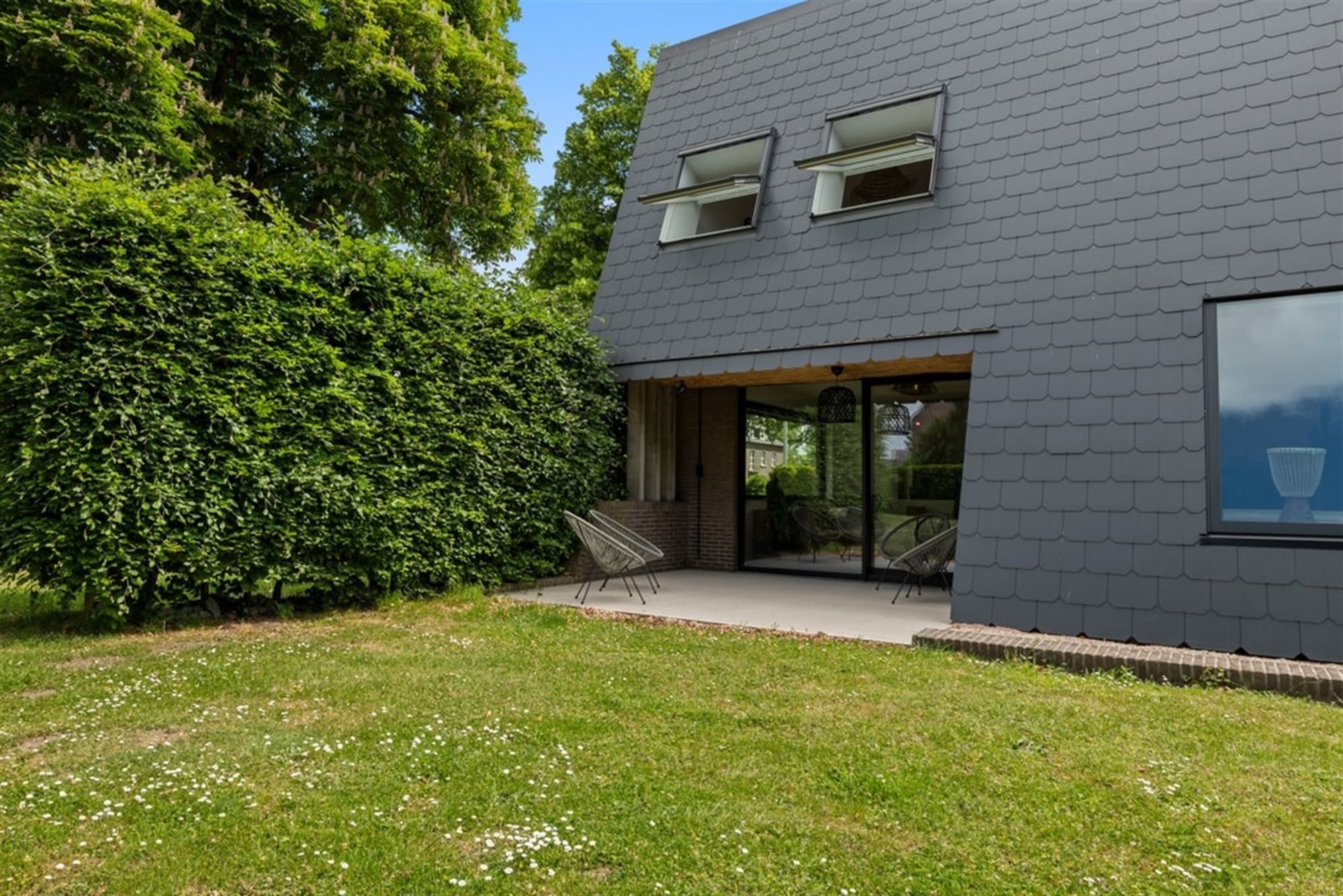 UNIEKE DESIGNWONING MET MODERNE AFWERKING EN STIJVOLLE ARCHITECTUUR foto 7