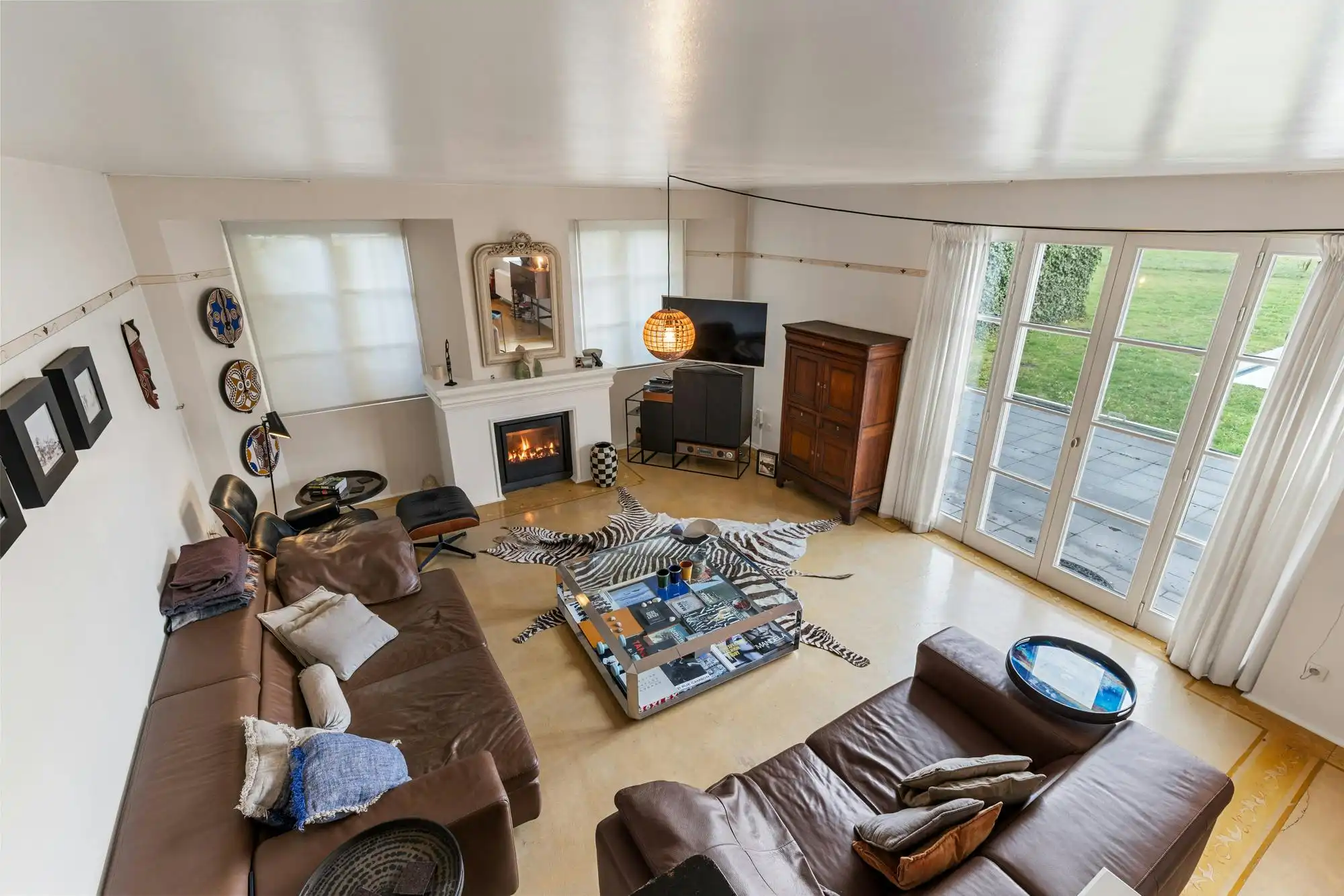 Luxueuze villa met zwembad en handelsruimte te Beverst foto 3