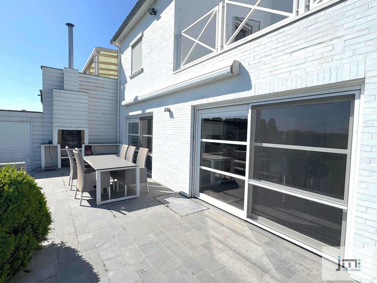 Goed onderhouden en ruime woning foto 15
