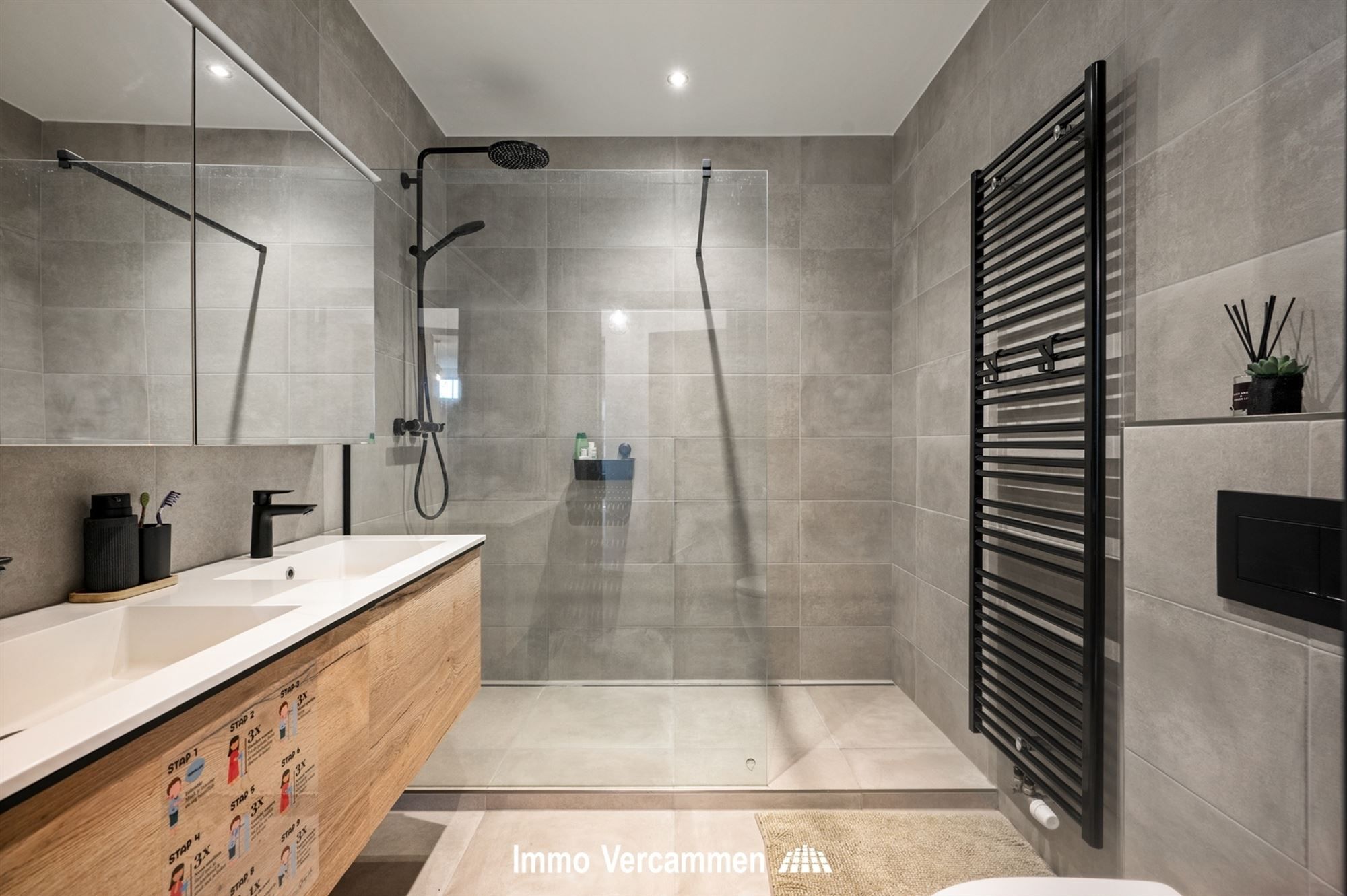 Kwalitatief afgewerkte woning, op een gunstige locatie te Duffel foto 11