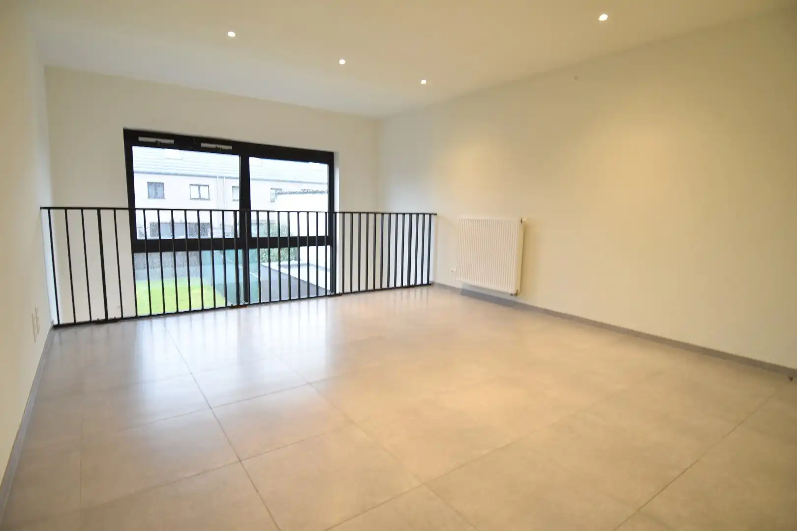 Rijwoning met 3 slaapkamers en tuin in Kortrijk foto 8