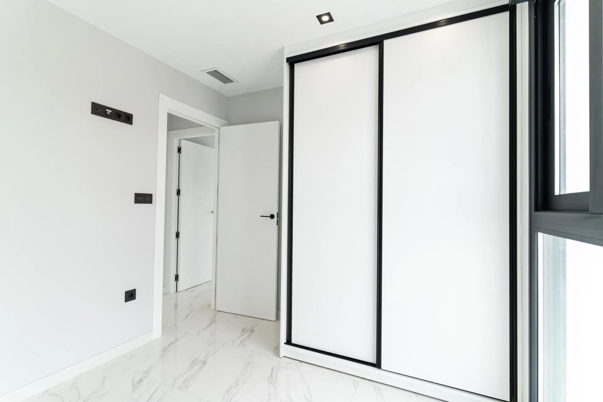 Beleef ultieme luxe aan de Costa Blanca: exclusieve villa’s met solarium en privézwembad – jouw Mediterrane paradijs foto 16