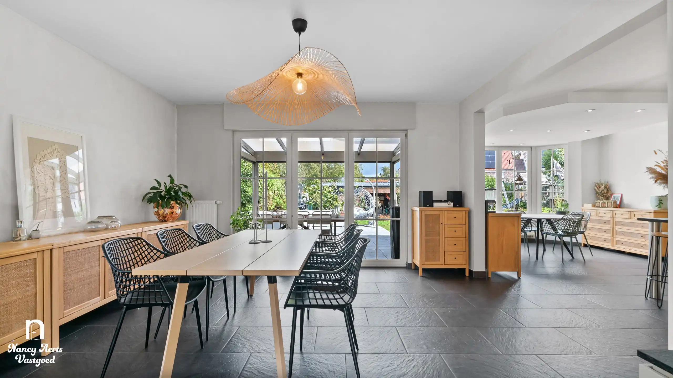 Verrassend ruime woning met aparte studio op rustige locatie foto 8