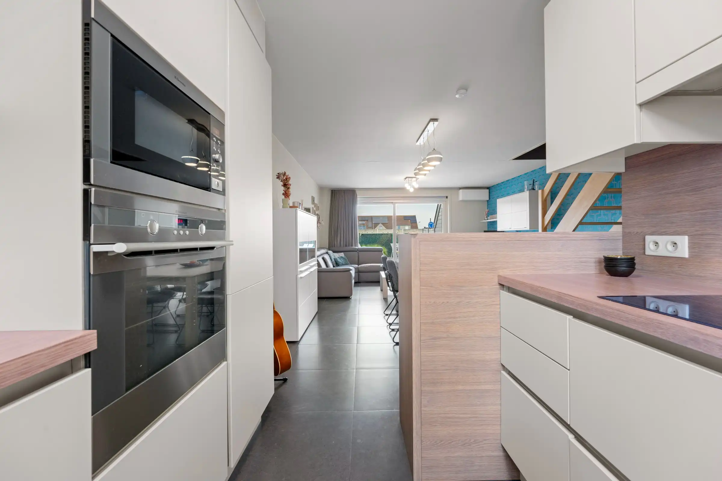 "Wonen aan zee: recente woning met tuin" foto 6