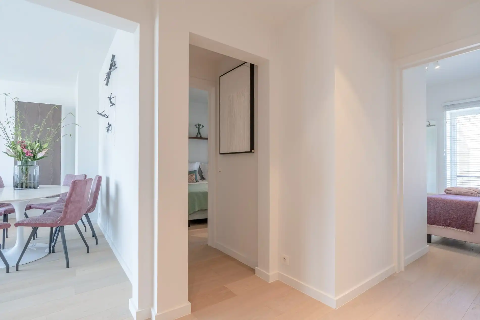 Rustig gelegen volledig gerenoveerd appartement met een open zicht over de villa's. foto 16