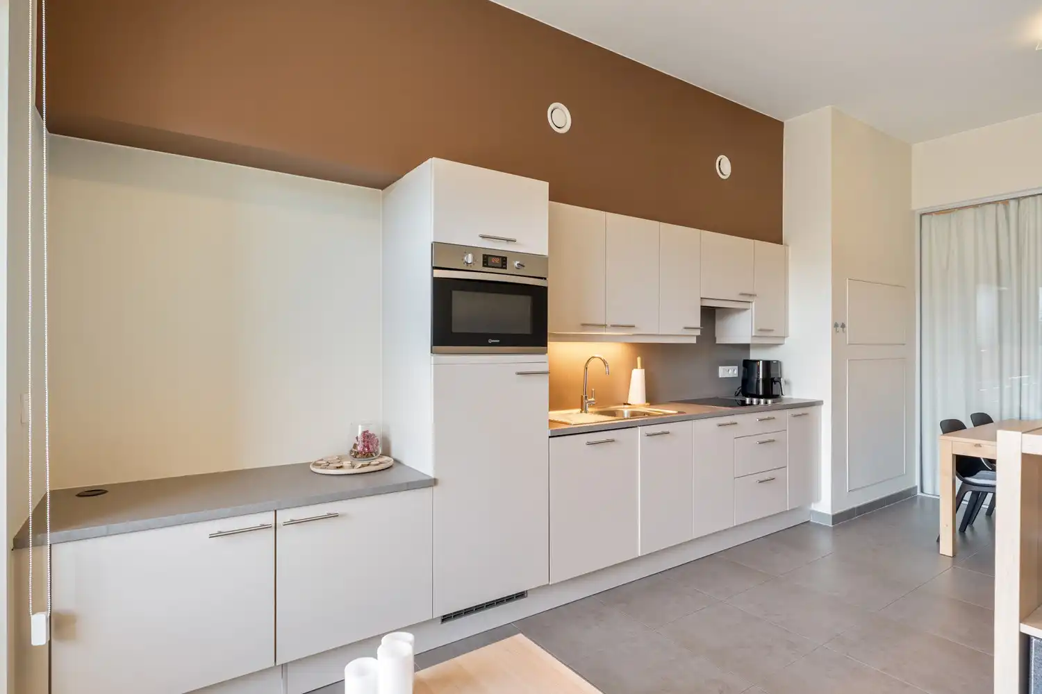 Modern en energiezuinig(A-label) appartement met 1 slaapkamer, een terras, een autostaanplaats, een kelder en een fietsenstalling te centrum Leuven! foto 13