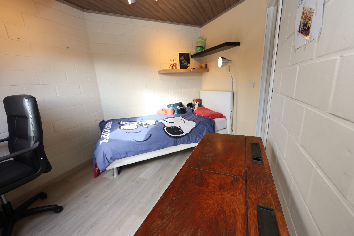 Woning op uitstekende locatie! foto 14