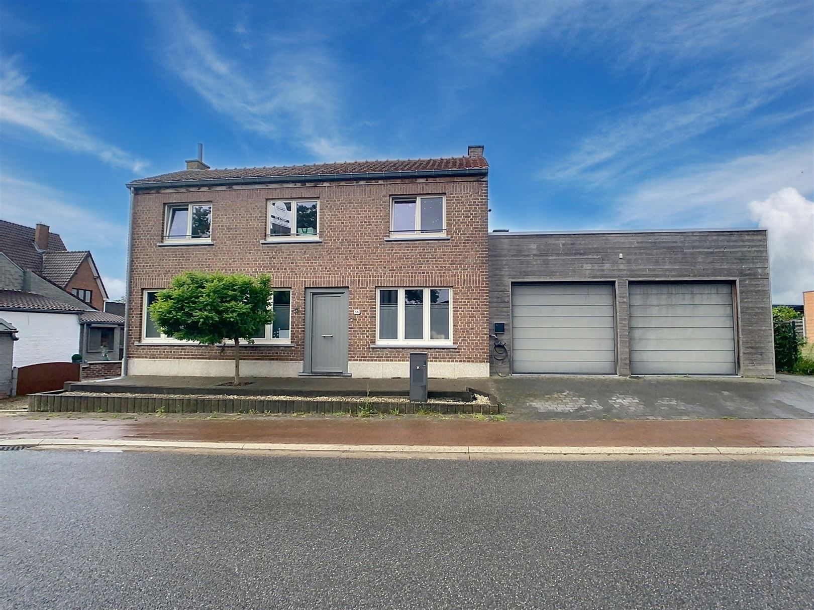 Instapklare woning, 3 slpks, tuin, dubbele garage, 4a 04ca foto {{pictureIndex}}