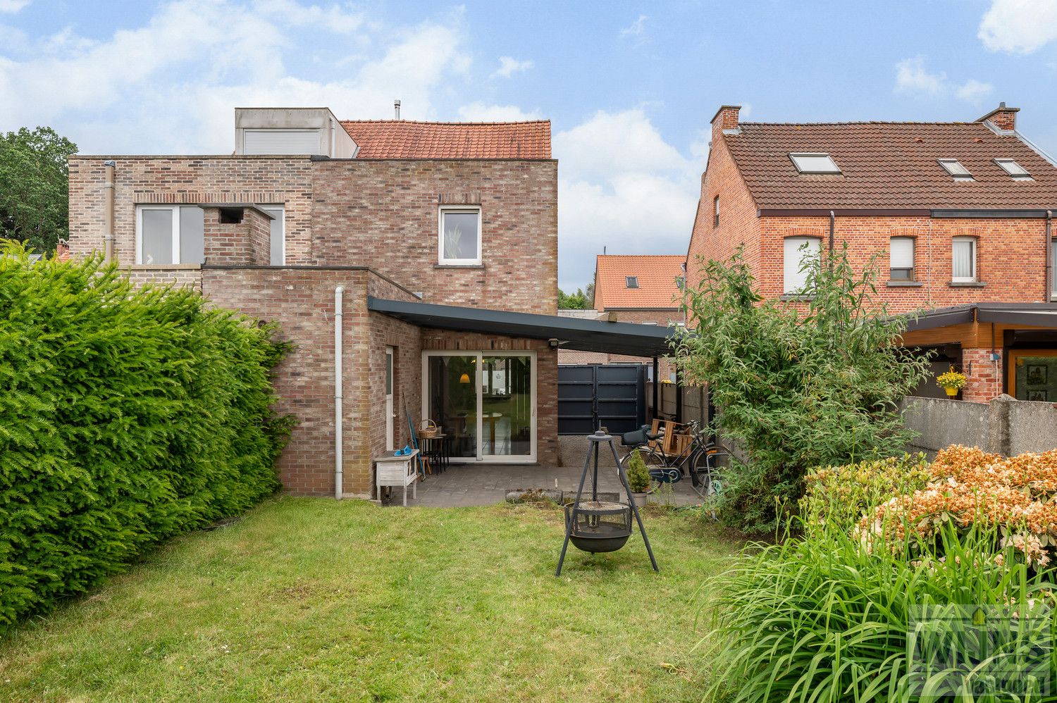 Charmante HOB met prachtige tuin foto 14