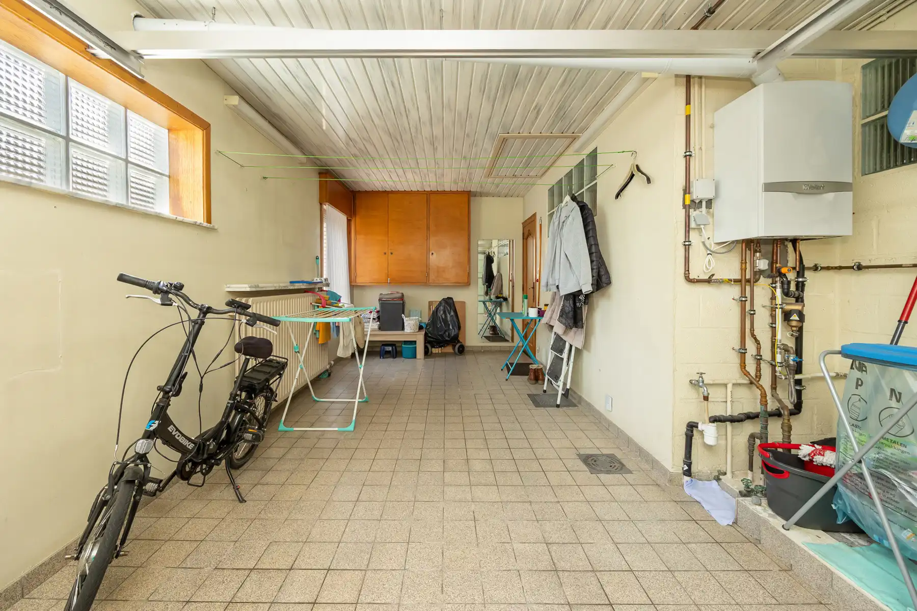 Vrijstaande bungalow met garage en zuidgerichte tuin foto 14