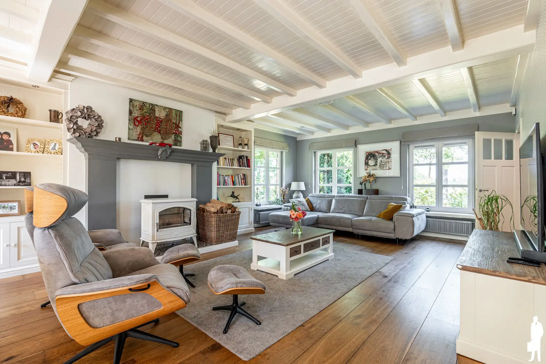 Ruime villa - natuurlijke ligging: bos & weiland; zuidtuin  foto 2